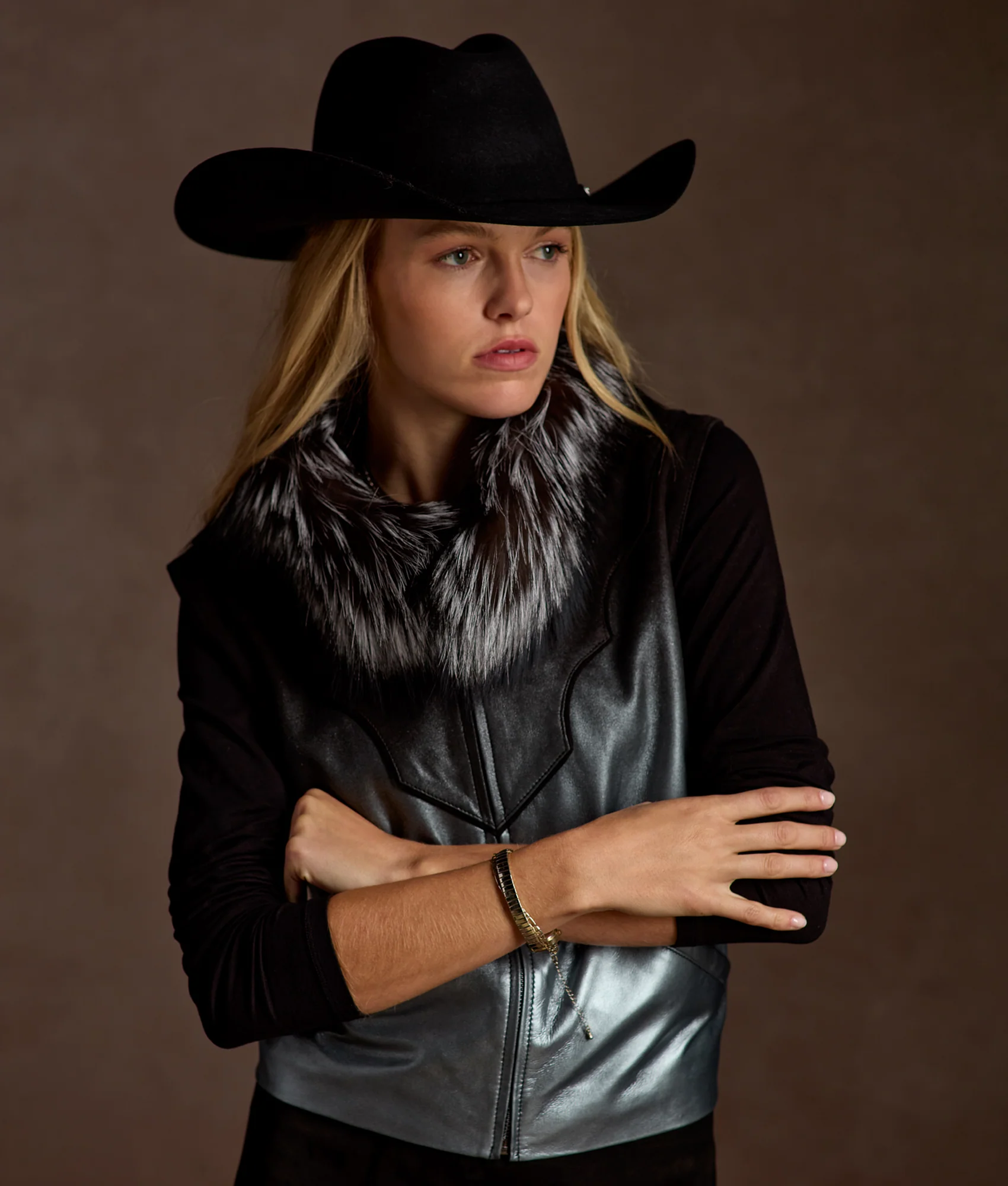 Duchess Of The Range Fur Vest :: Metallic Gradient
