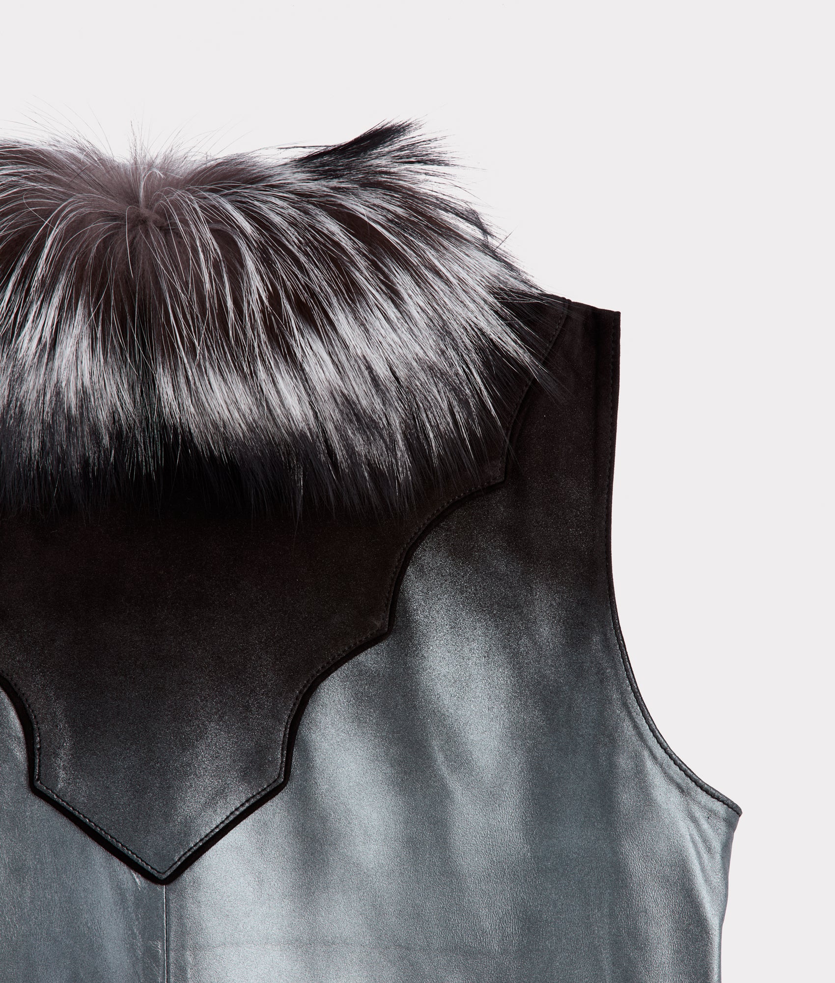 Duchess Of The Range Fur Vest :: Metallic Gradient