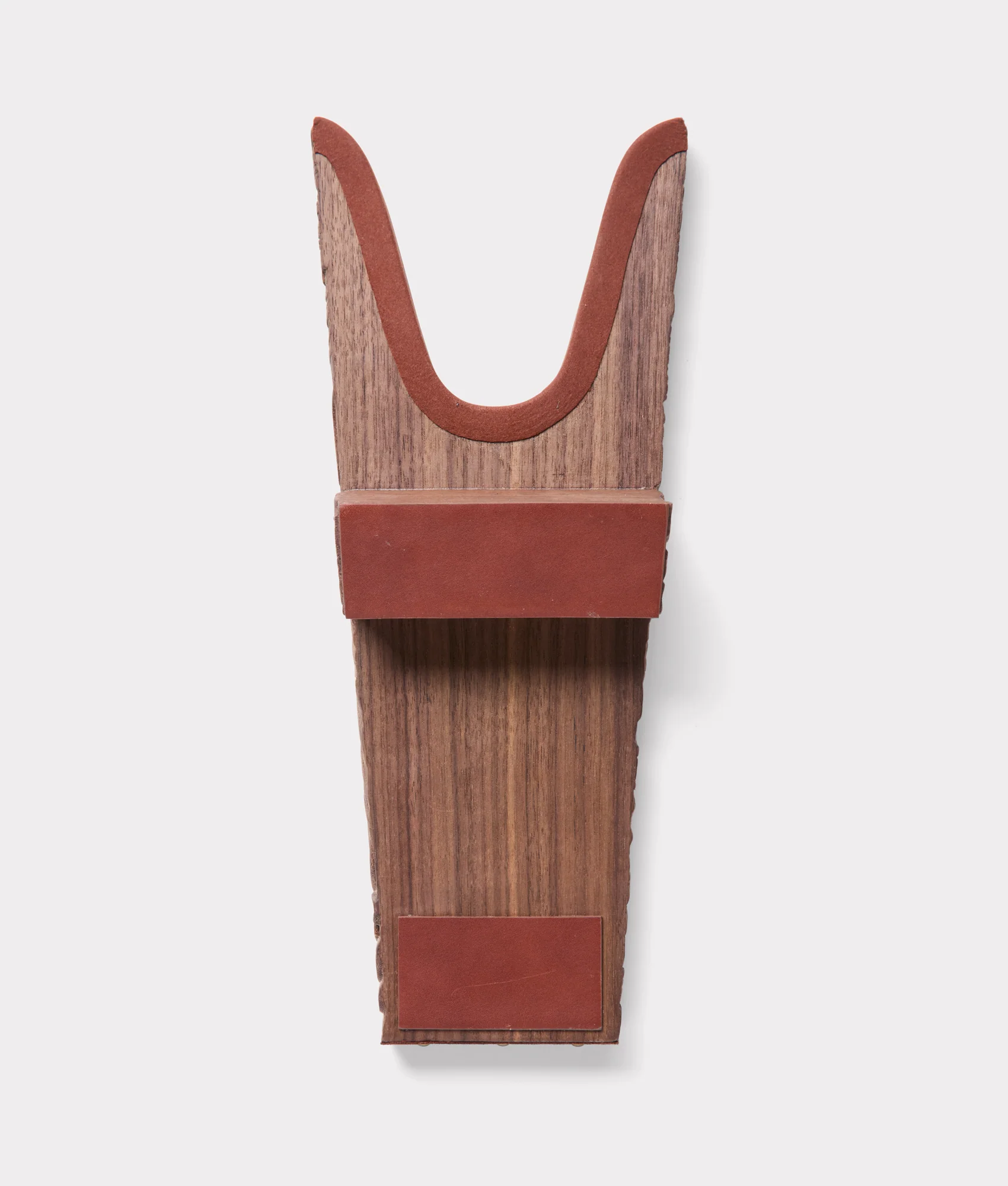 Tooled Boot Jack :: Brown