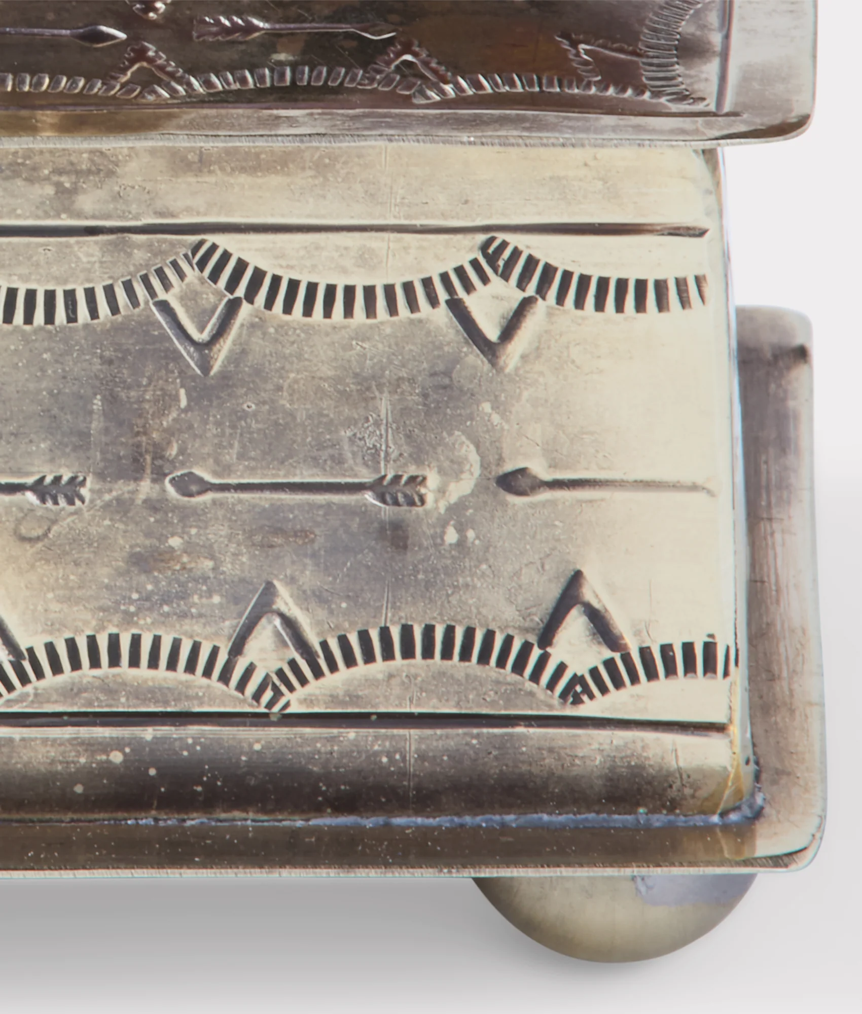 Southwestern Heart Box :: Silver