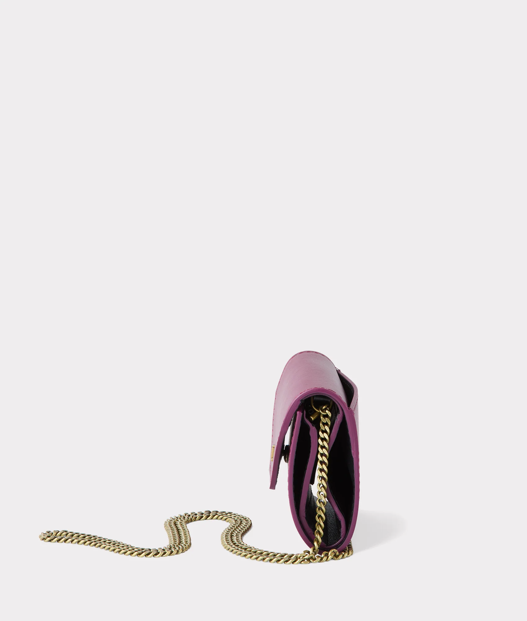Short Wallet On A Chain :: Burgundy