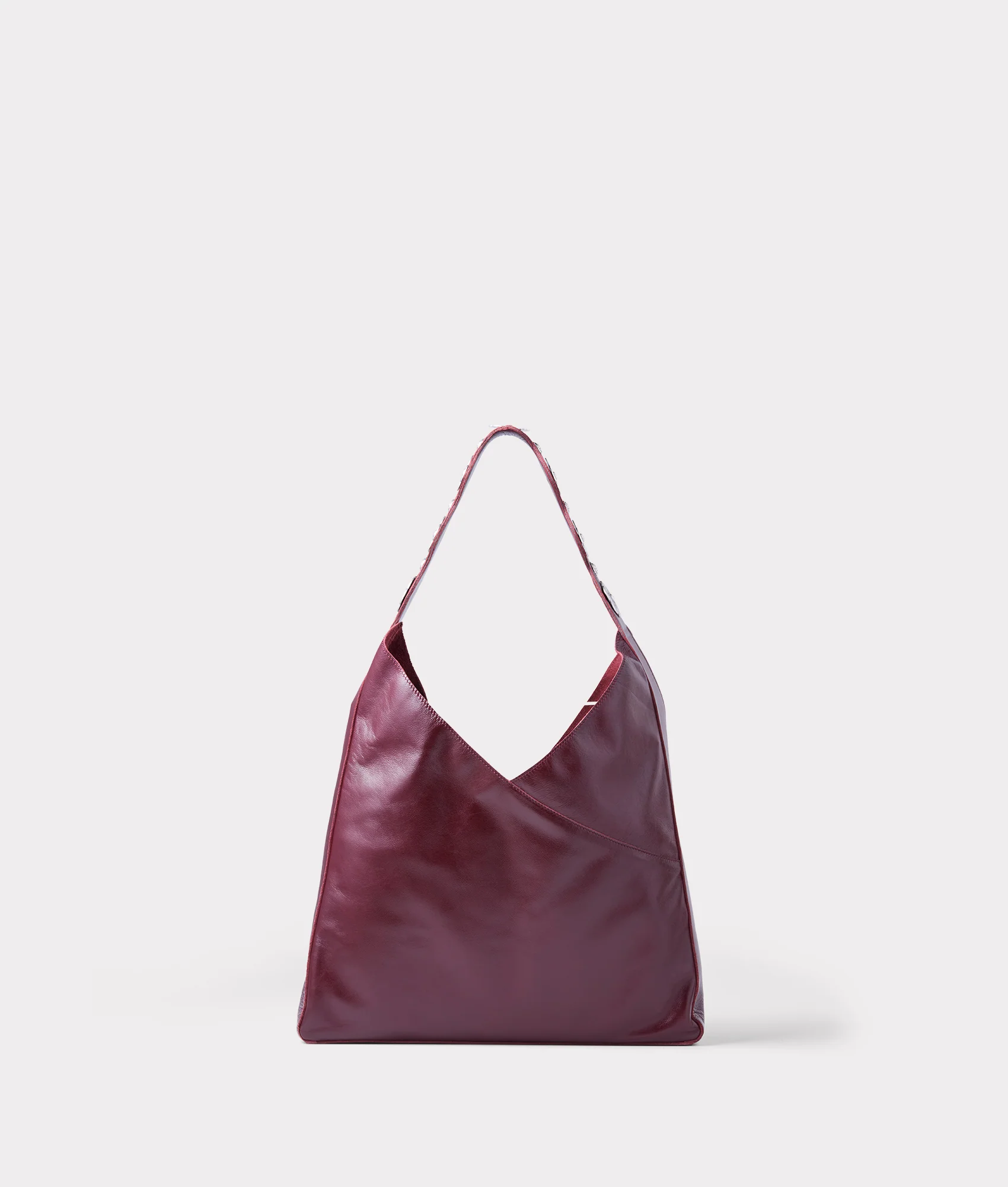 Goldie Concho Tote :: Burgundy