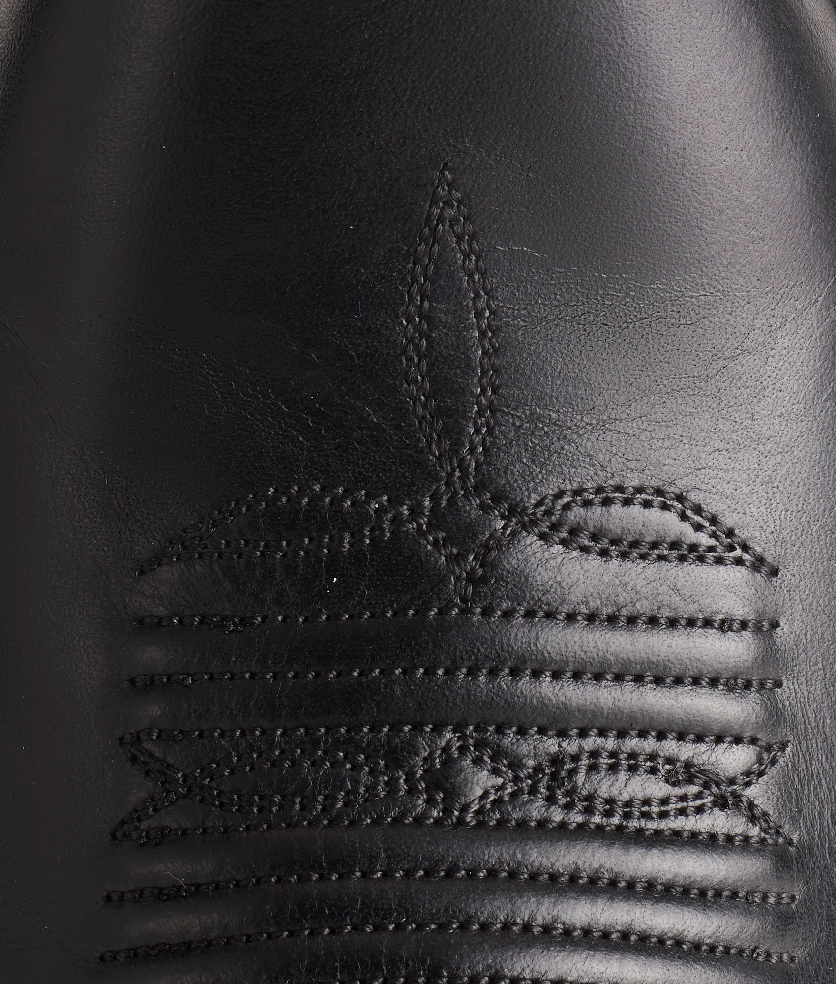 Bart :: Black + Cowhide