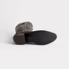 Walter :: Black