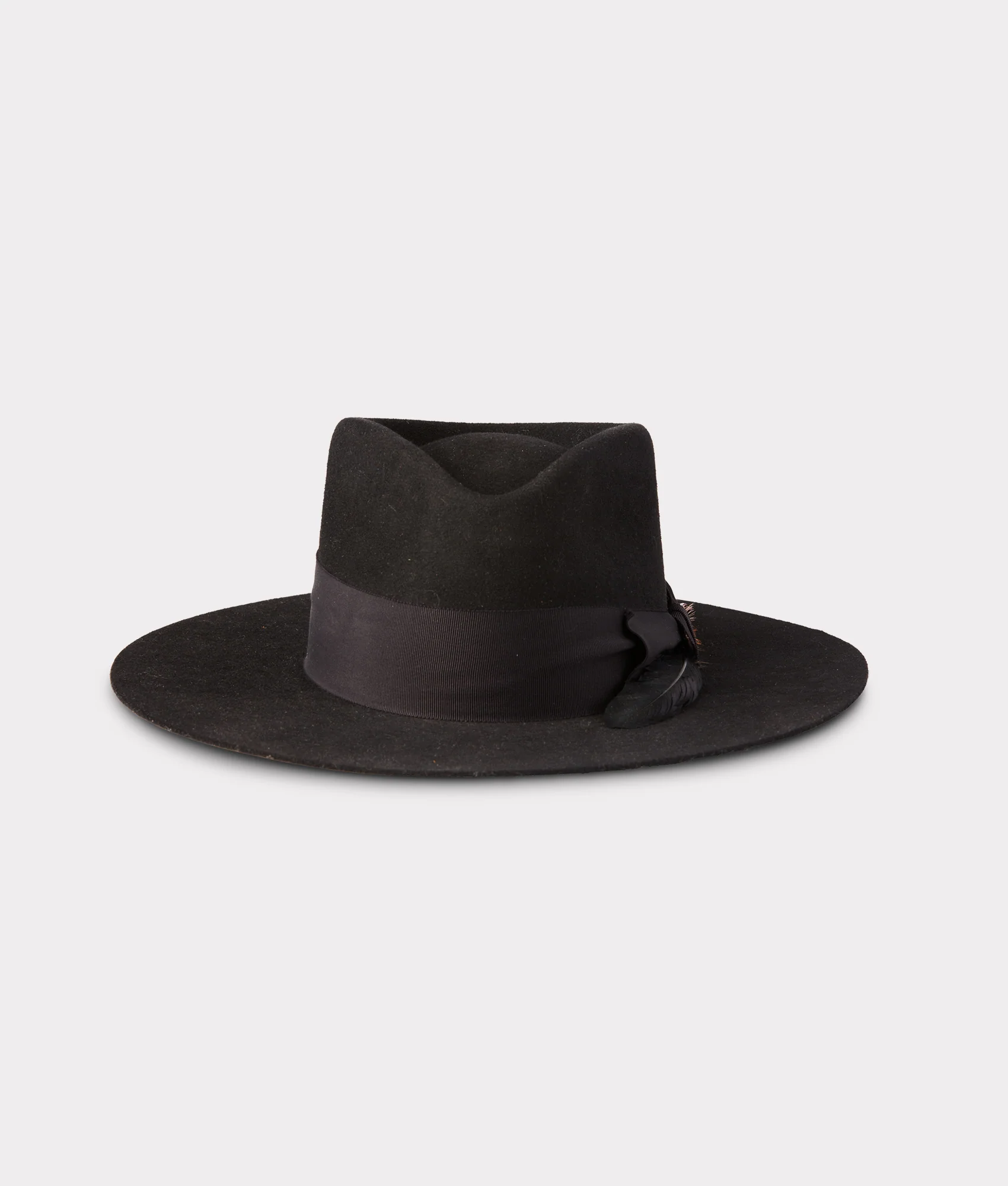 The Capitol :: Black