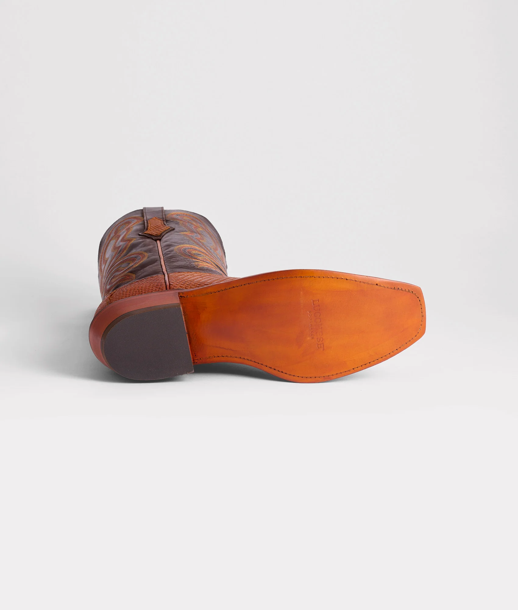 Easton :: Antique Tan