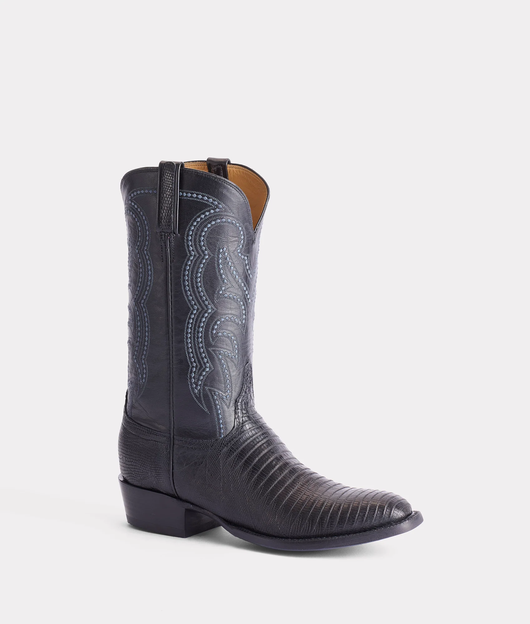 Kip :: Black