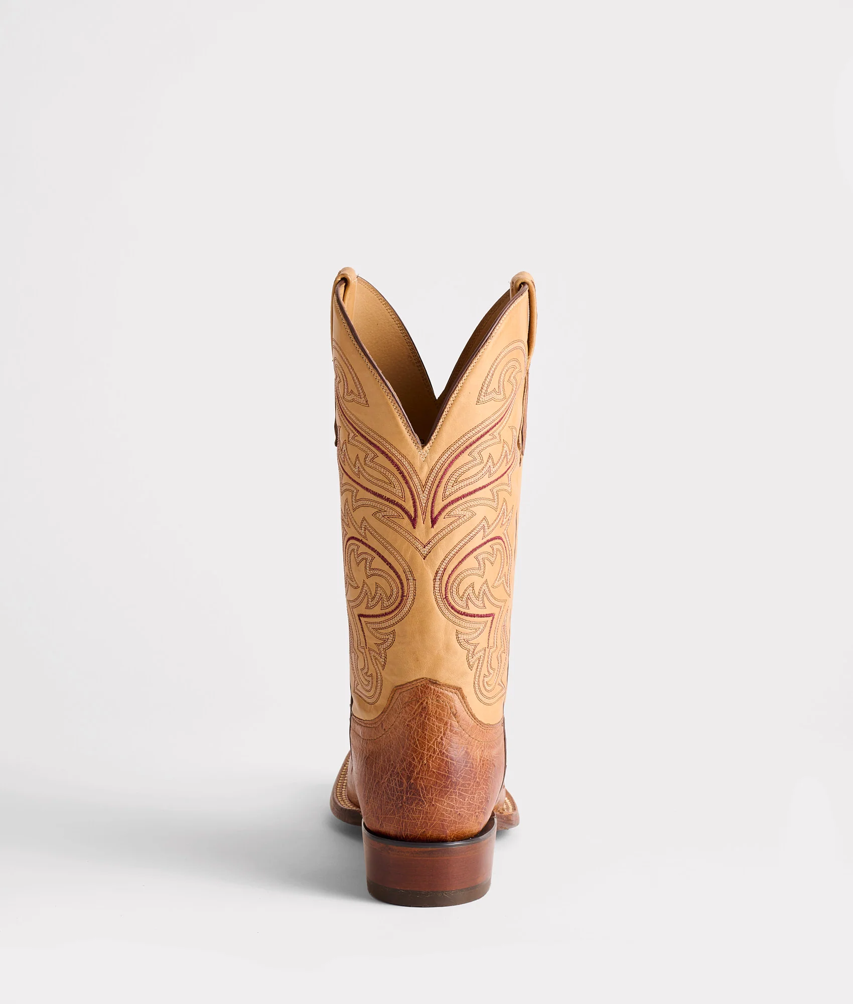 Lance :: Barnwood + Antique Saddle