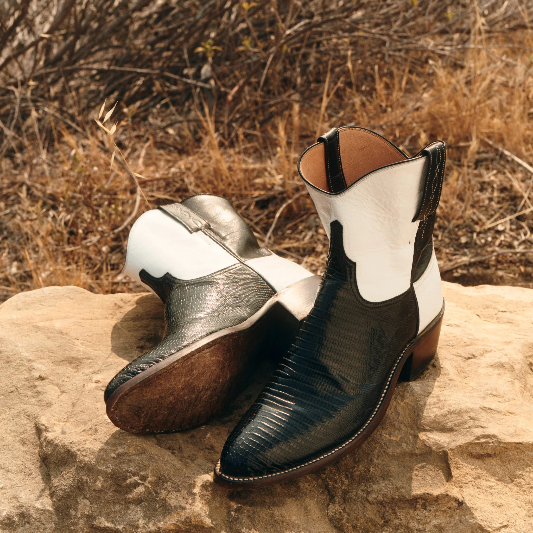 Marfa  :: Black