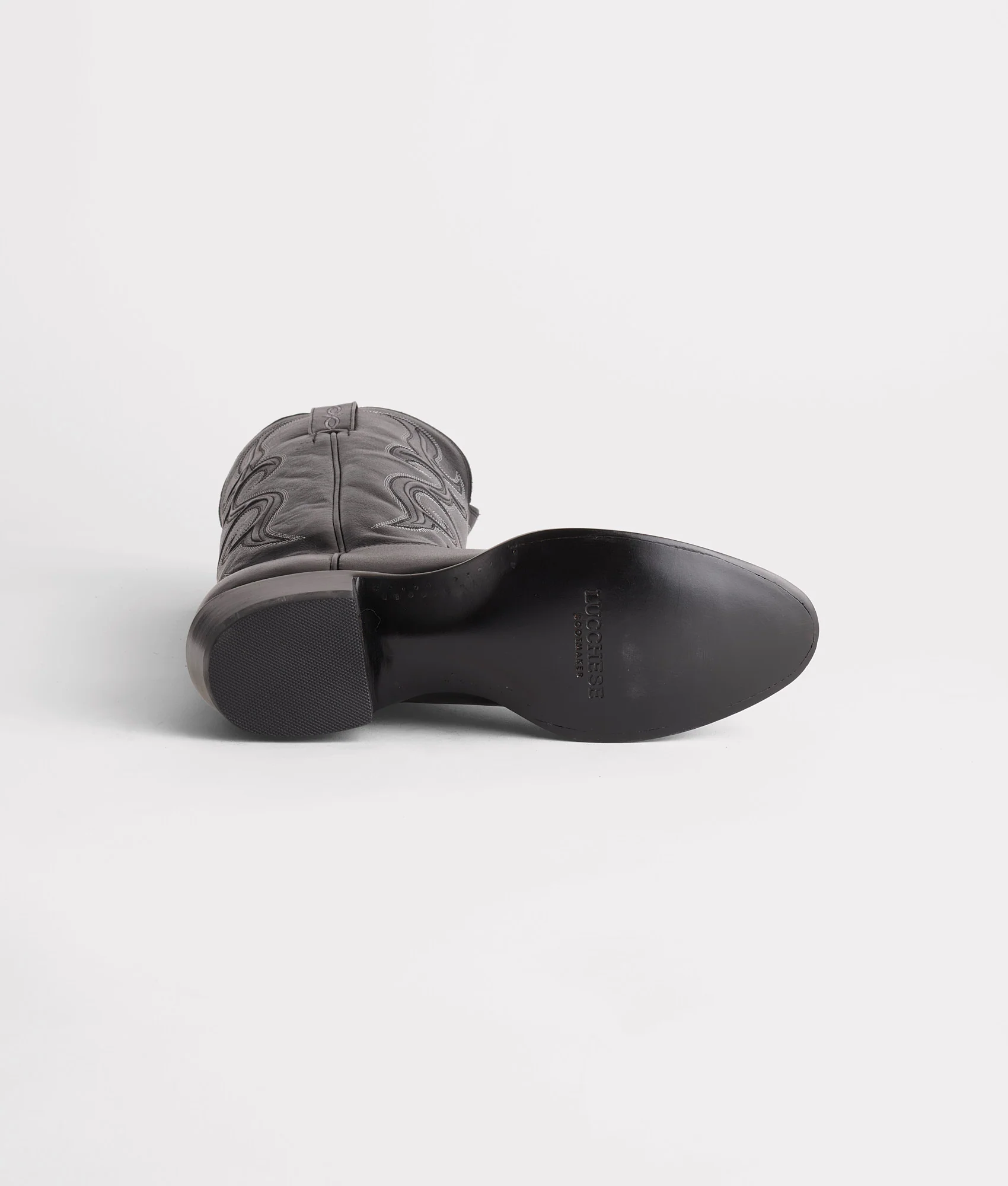 Baker :: Black