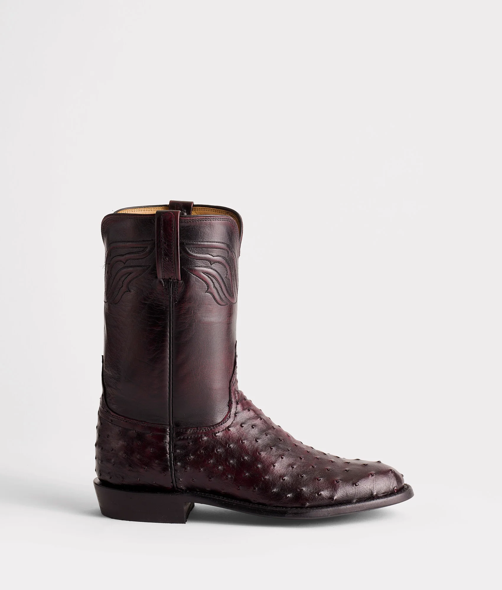 464-augustus-black-cherry-1.webp Augustus :: Black Cherry