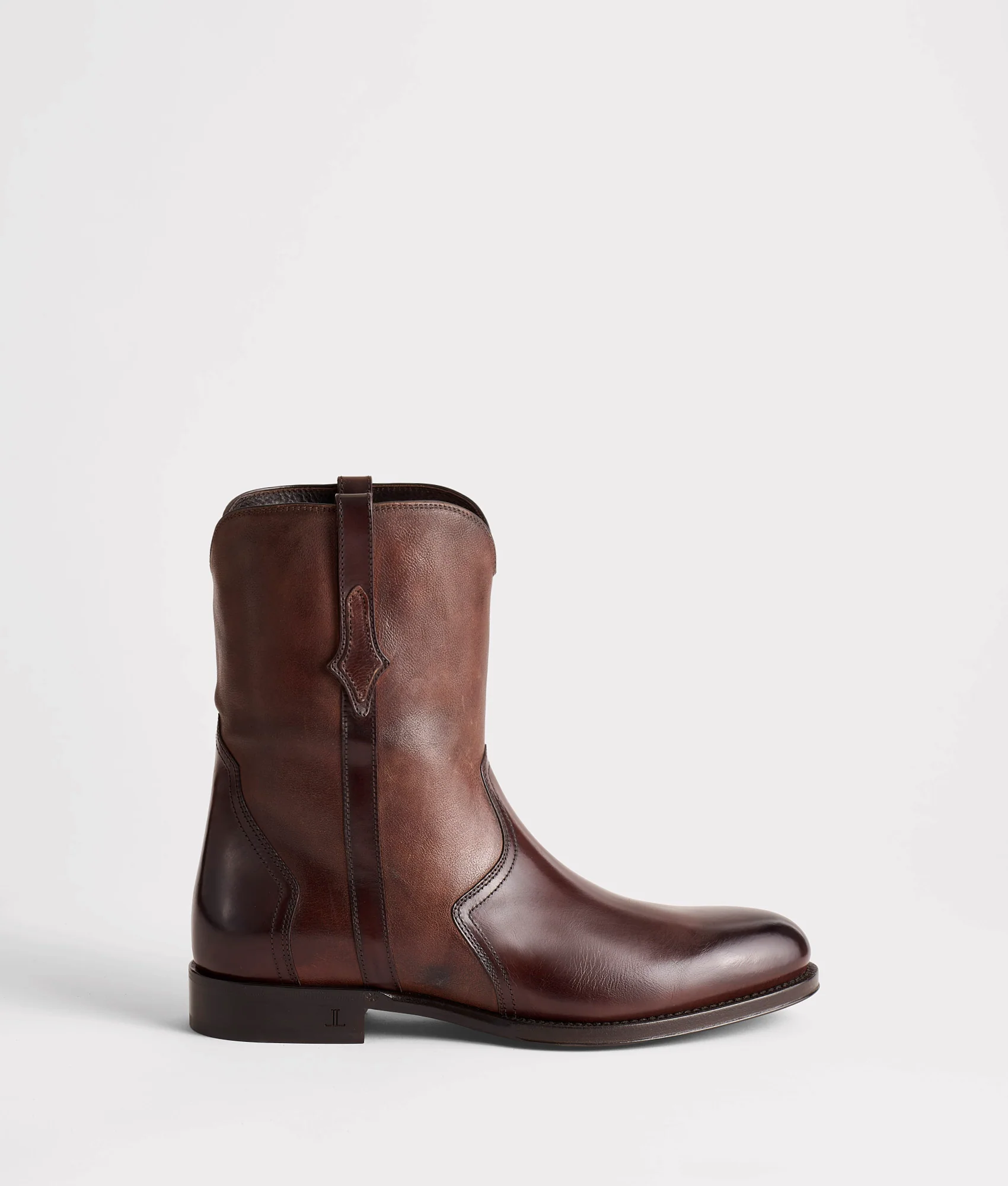 5570-maestro-cognac-1.webp Maestro :: Cognac