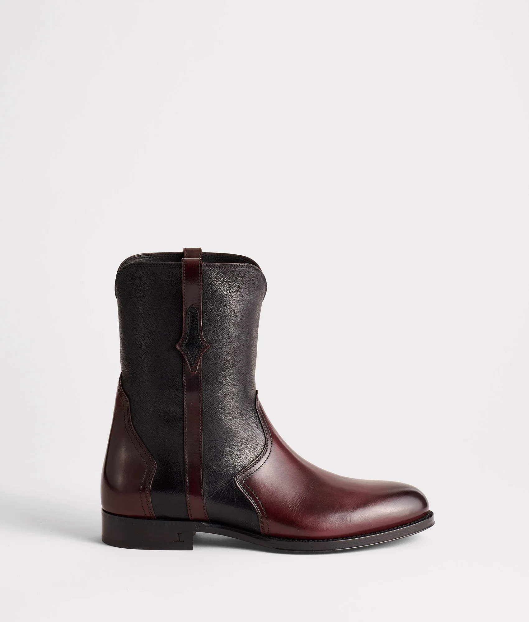 5615-maestro-black-cherry-1.webp Maestro :: Black Cherry