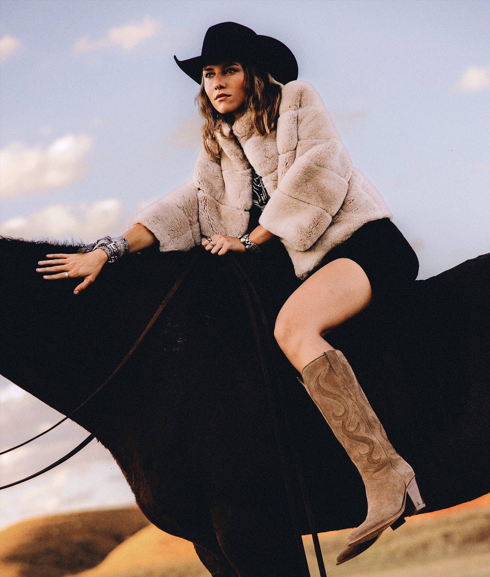 Leona Fur Coat :: Beige