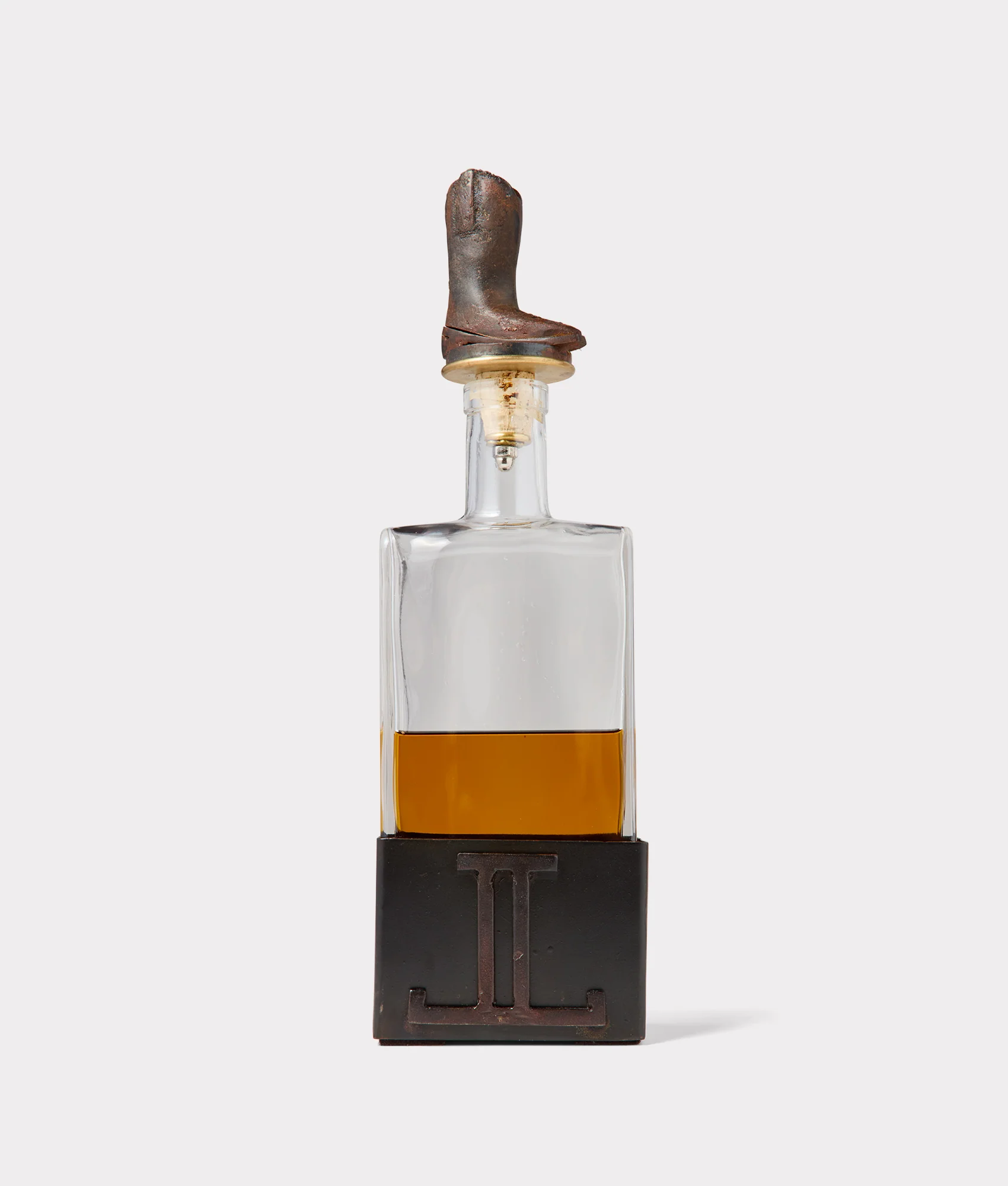 5960-boot-decanter-iron-1.webp Boot Decanter :: Iron