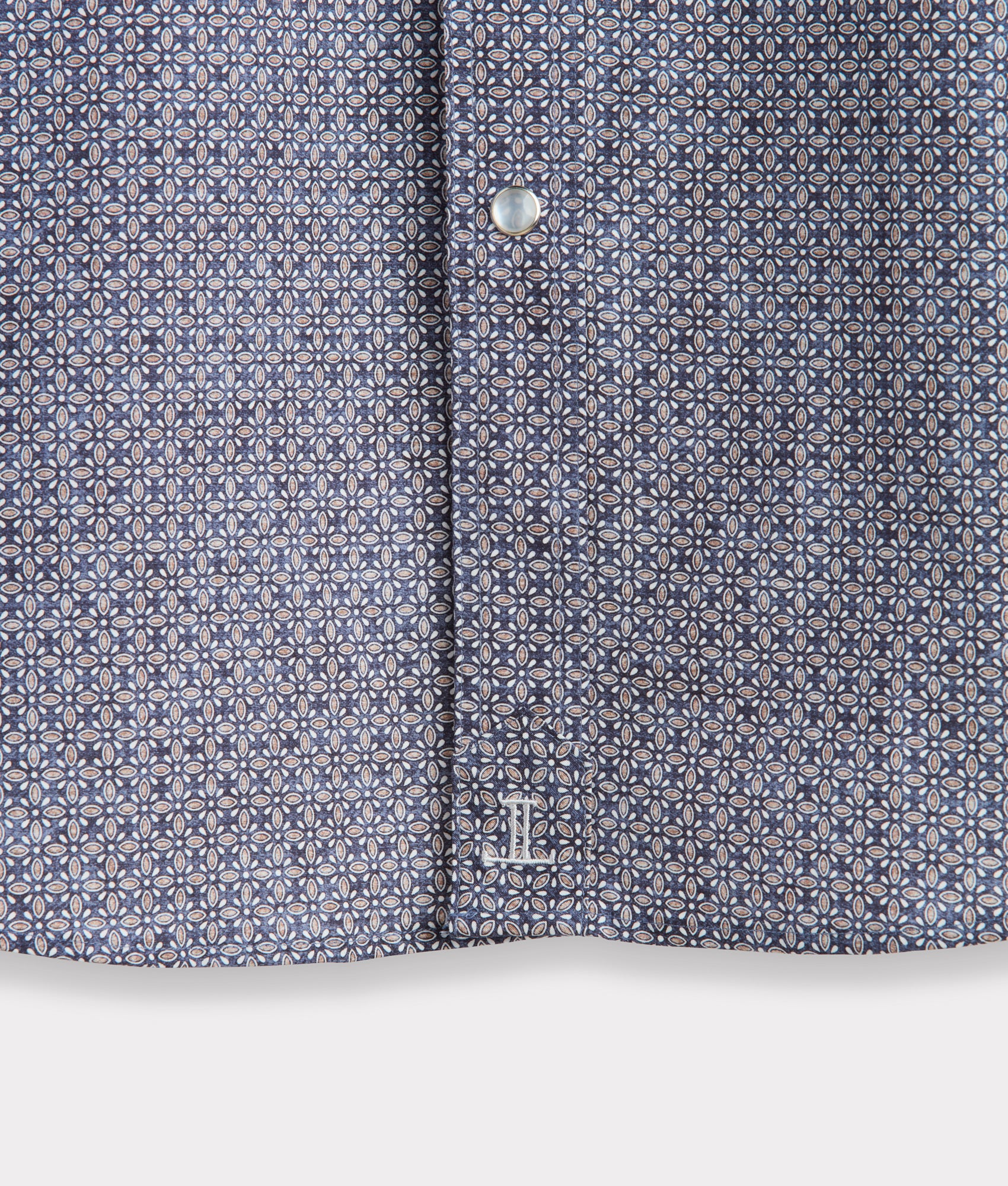 El Paso Cowboy Fit :: Geometric Medallion