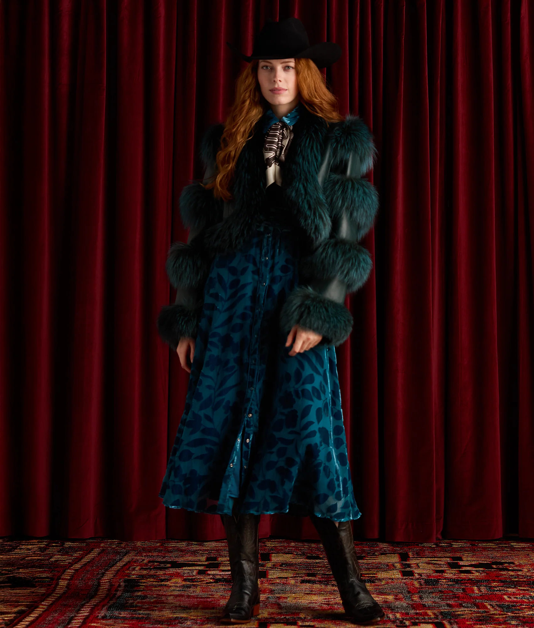 Avery Velvet Dress :: Multi