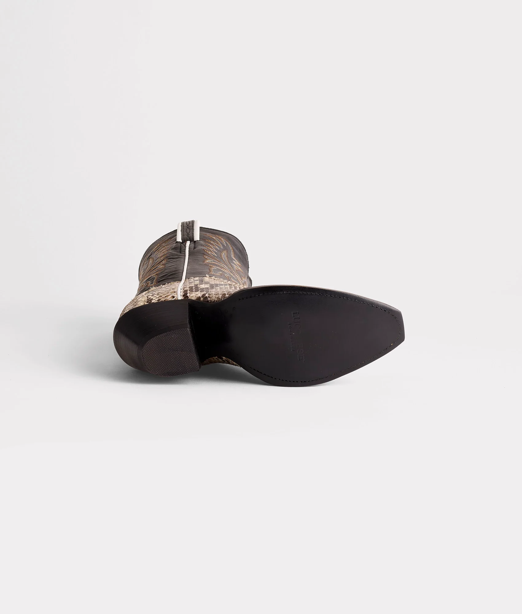 Dale Exotic :: Black/White + Black