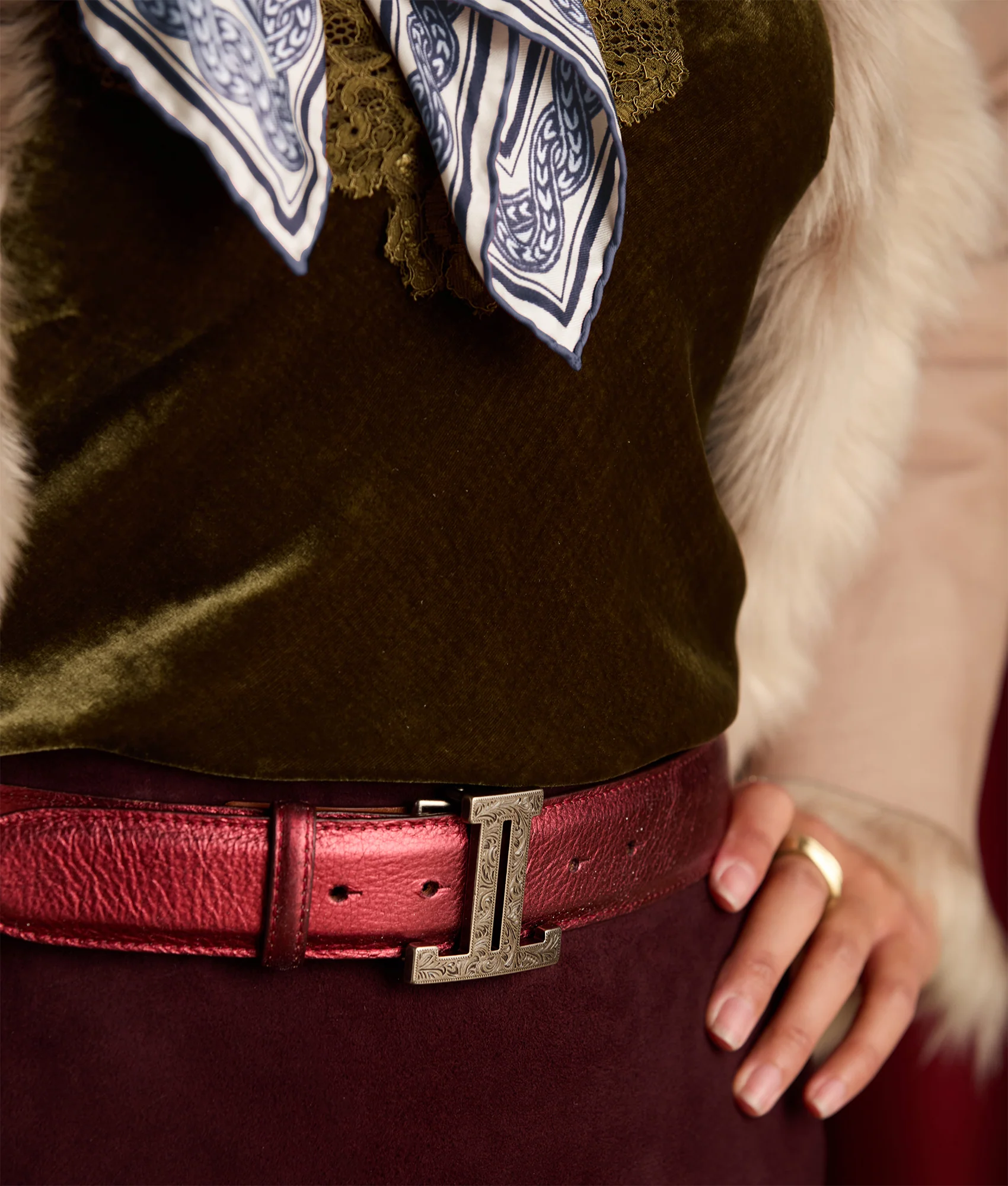 Women's Mirrored L Belt :: Wine