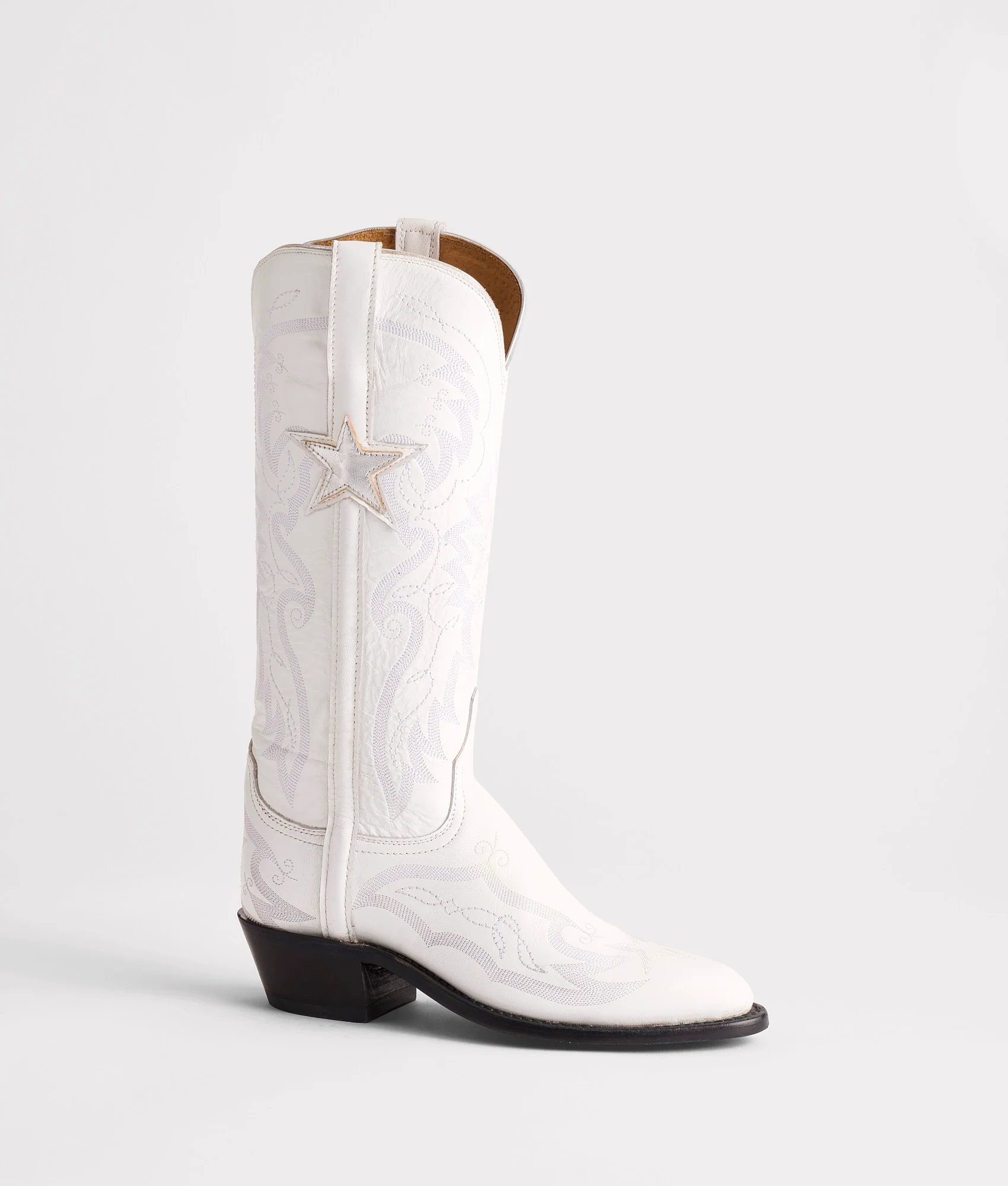 Gina :: White