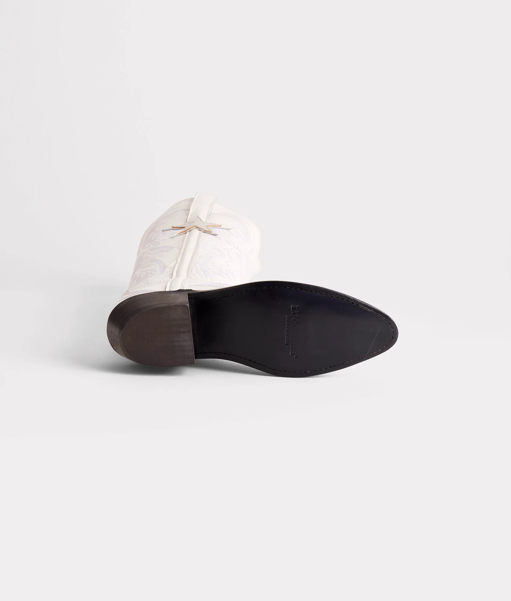 Gina :: White