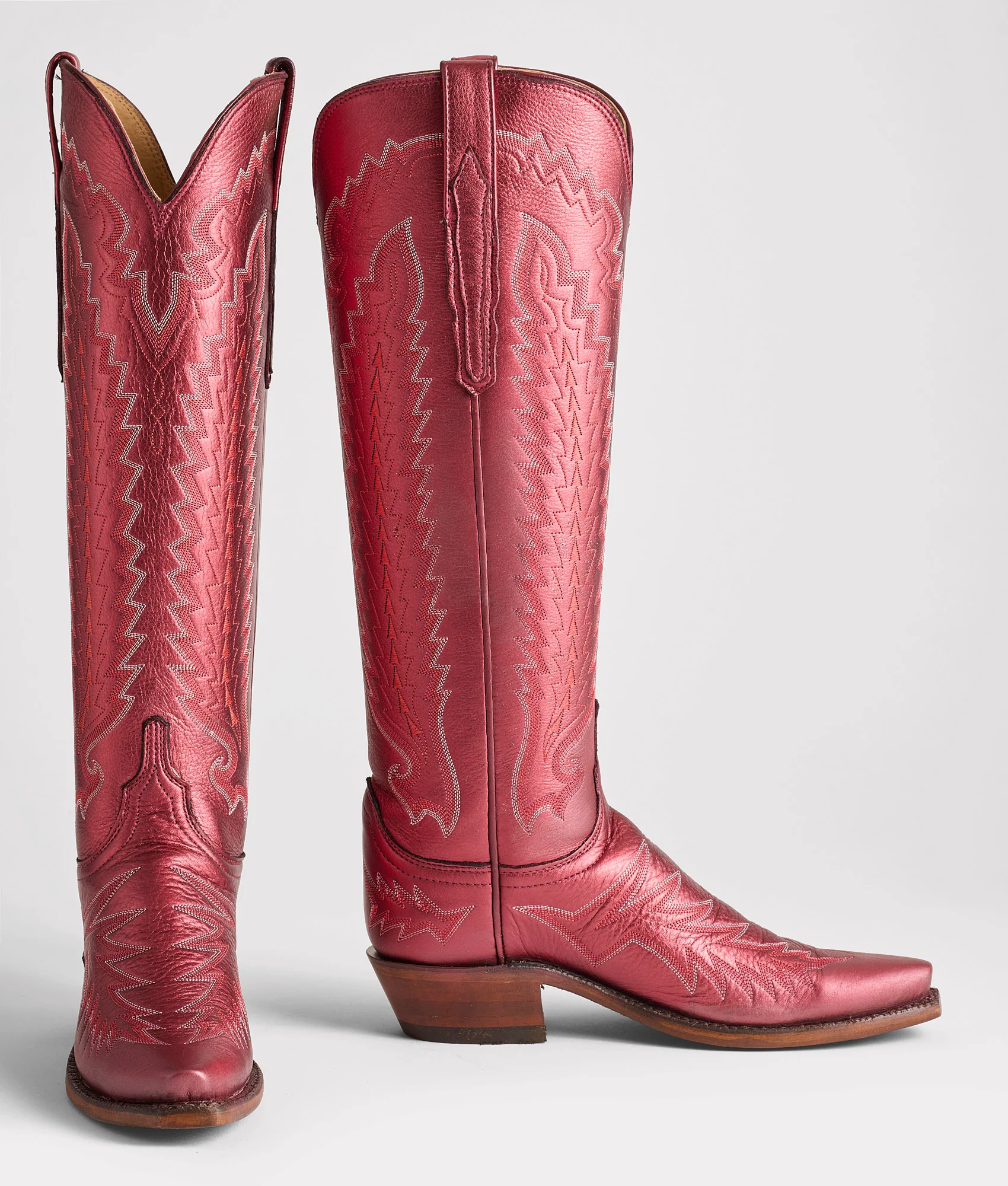 Priscilla :: Black Cherry Metallic
