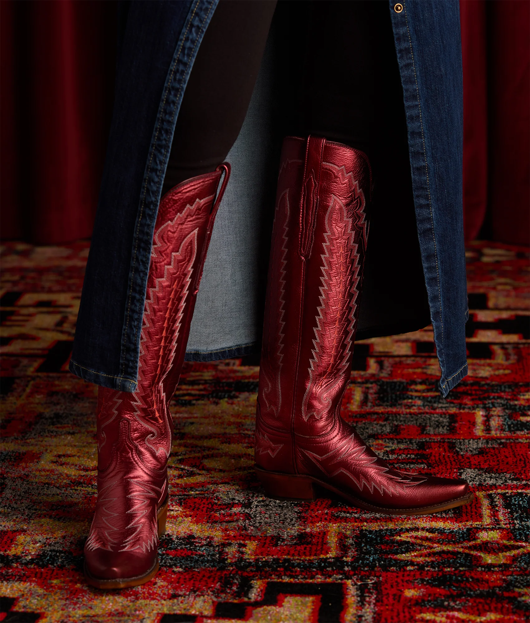 Priscilla :: Black Cherry Metallic
