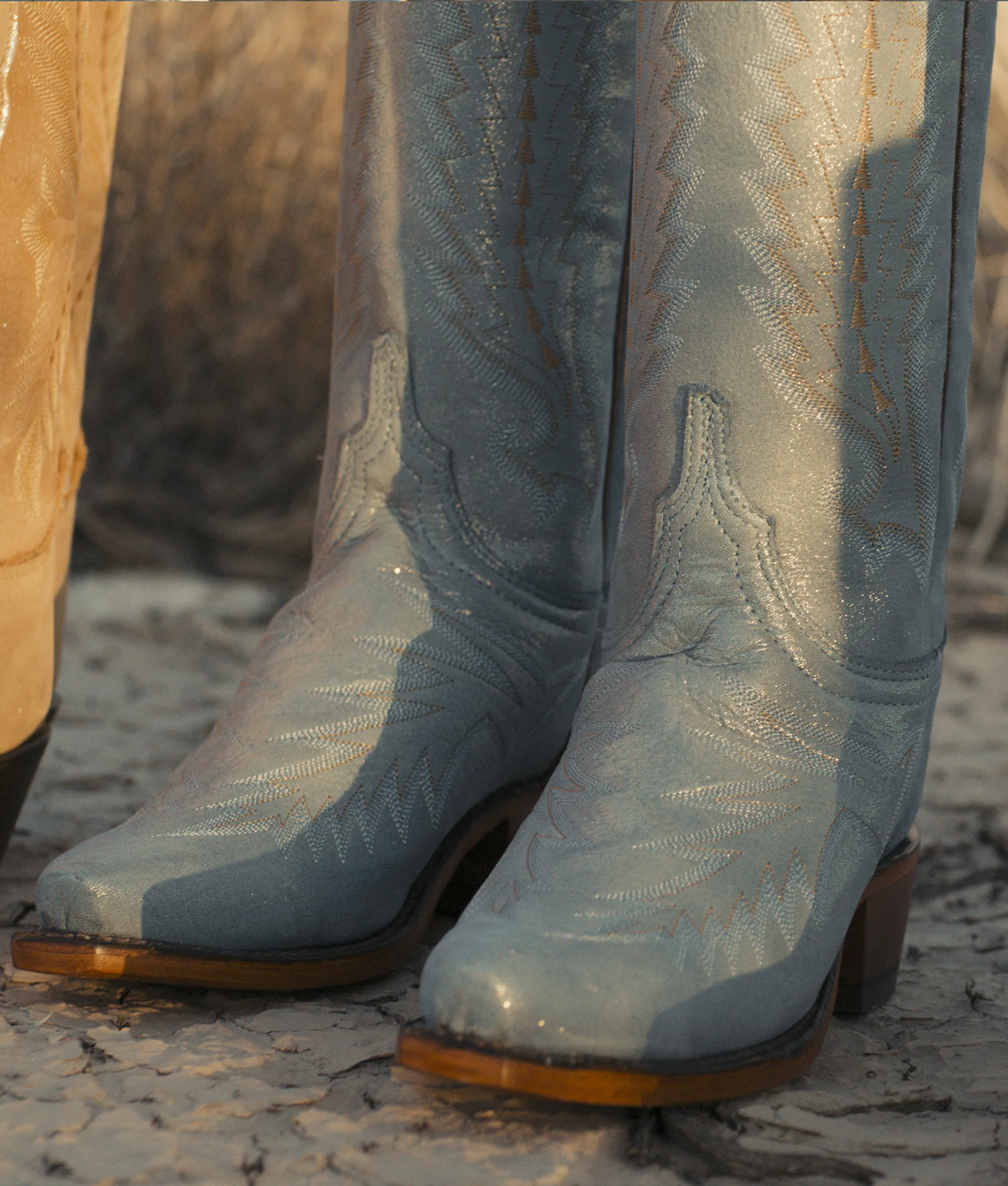 Priscilla :: Indigo Blue Shimmer