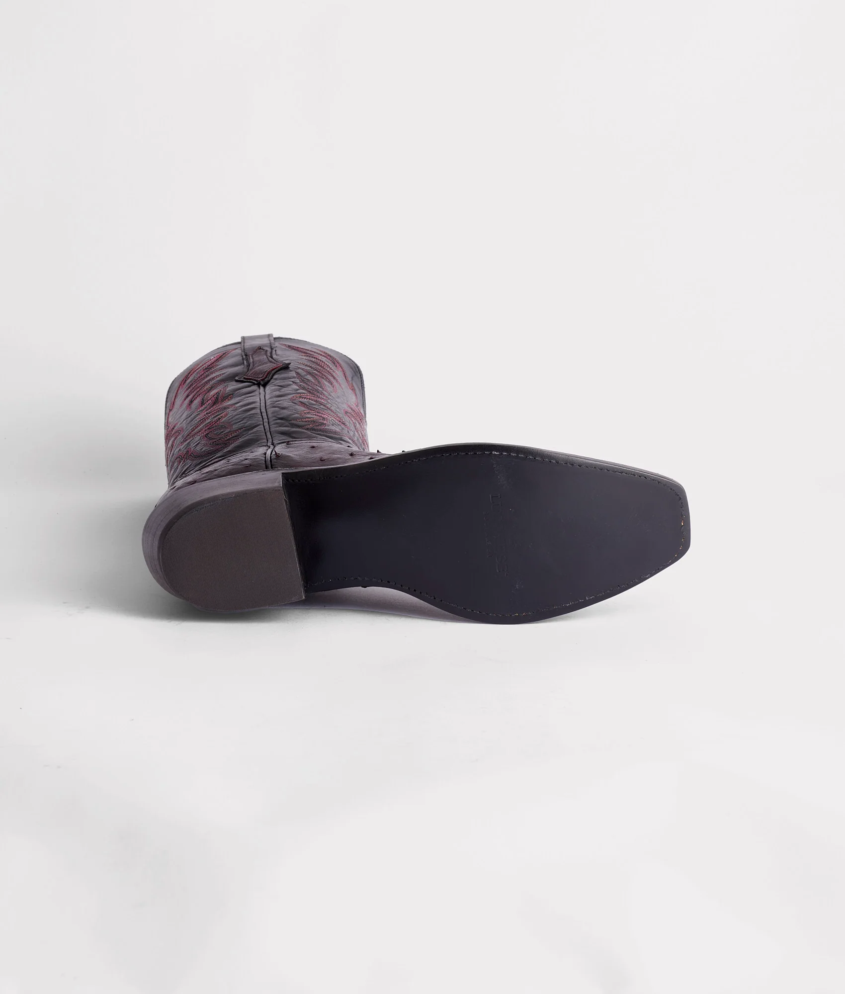 Elgin :: Black Cherry + Black