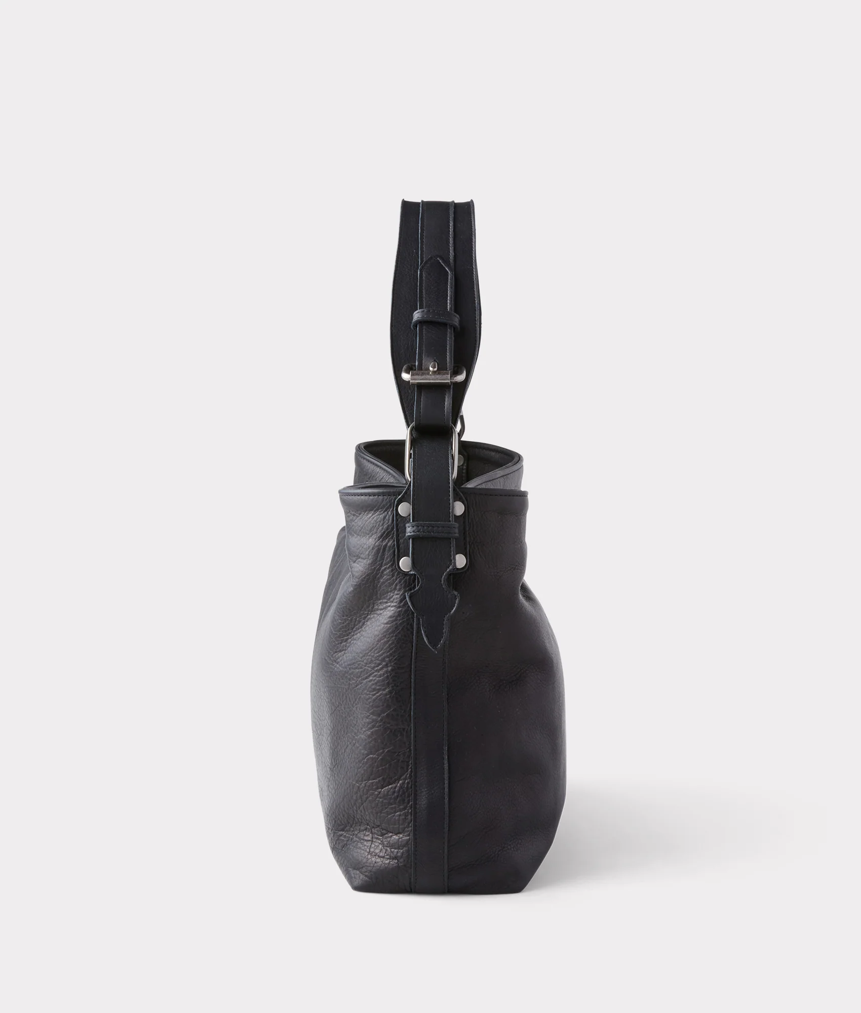 Medium Maryn Shoulder Bag :: Black