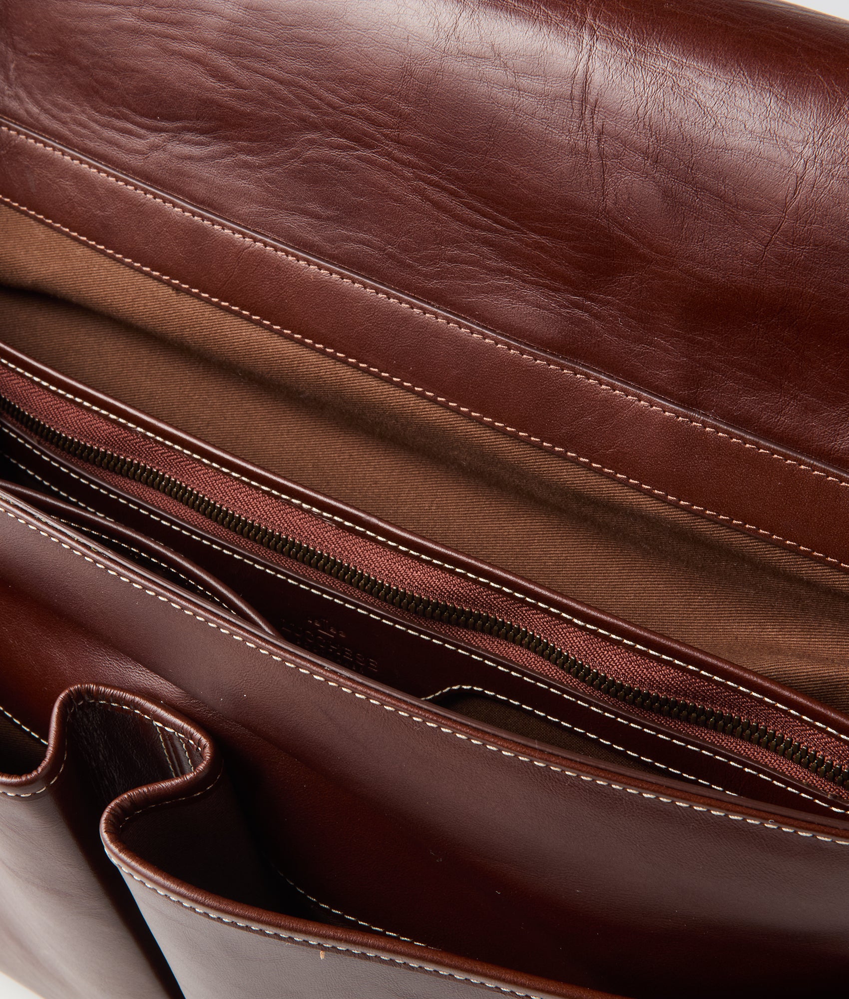 Everyday Messenger Bag :: Brown