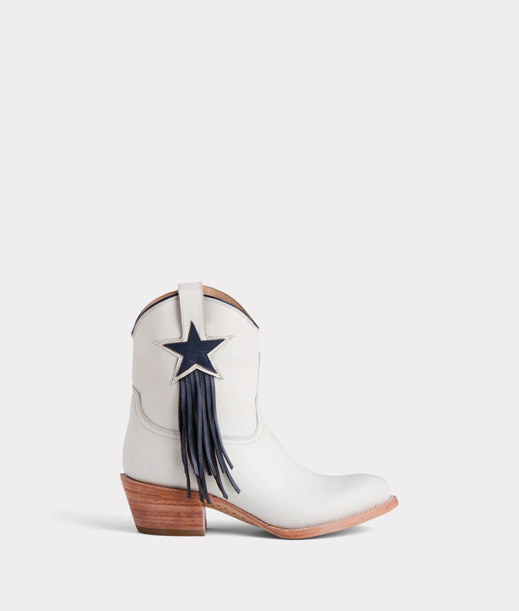 8026-lucchese-x-dallas-cowboys-five-point-cream-1.webp Lucchese x Dallas Cowboys Five Point :: Cream