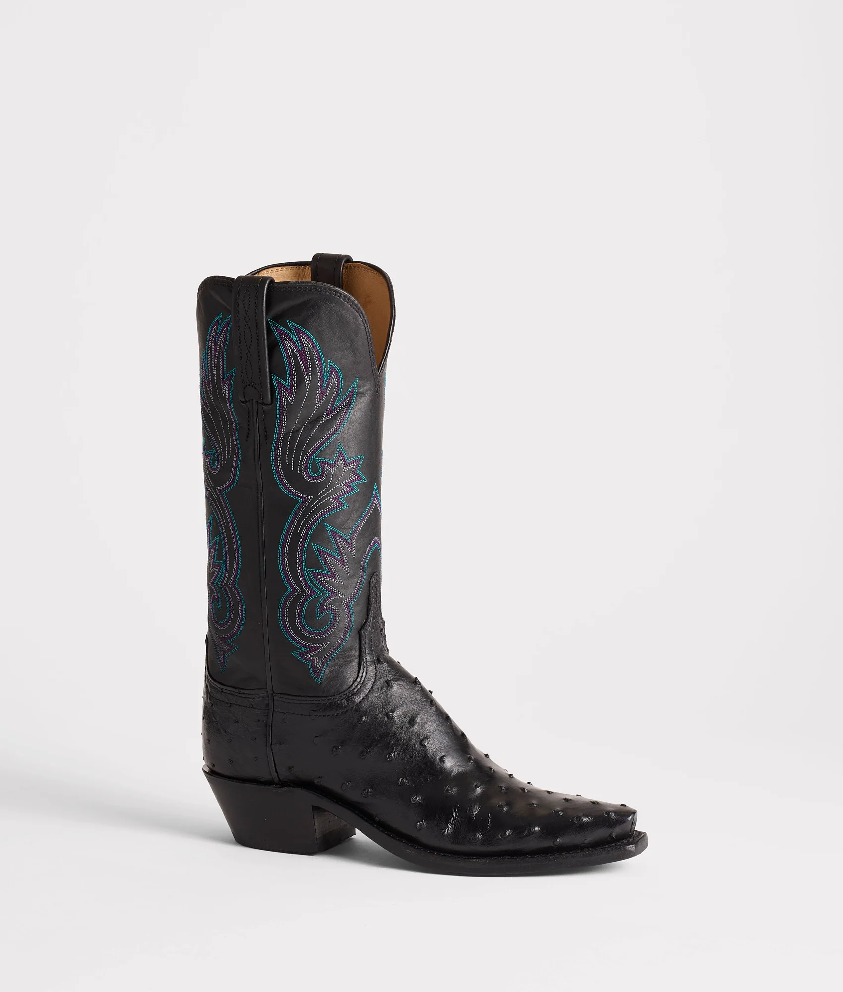 Dolly :: Black