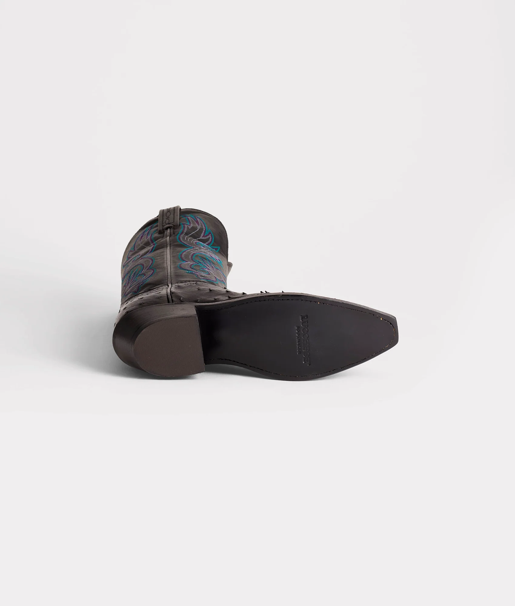 Dolly :: Black