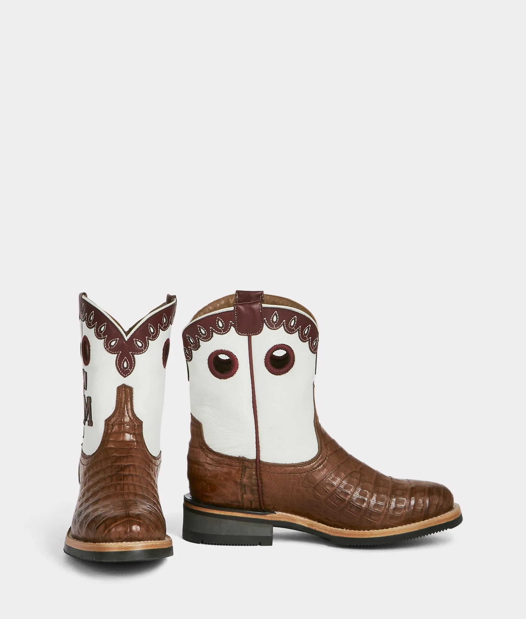 8618-women-s-a-m-exotic-barn-boot-sienna-2.webp Women's A&M Exotic Barn Boot :: Sienna