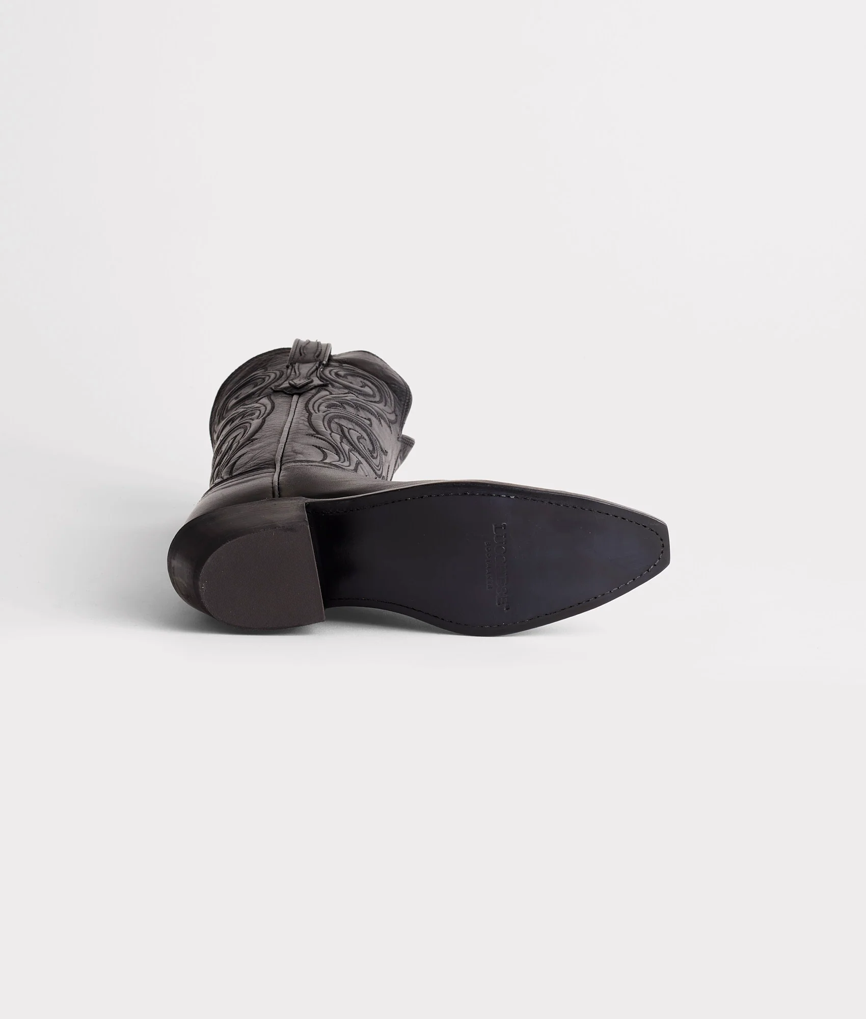 Nicole :: Black