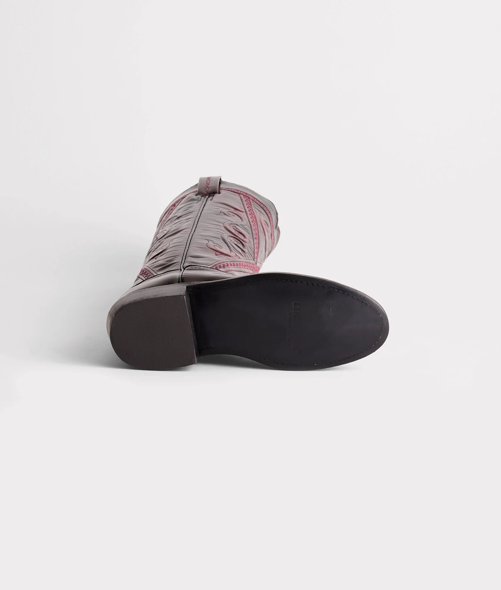 Dora :: Black Cherry