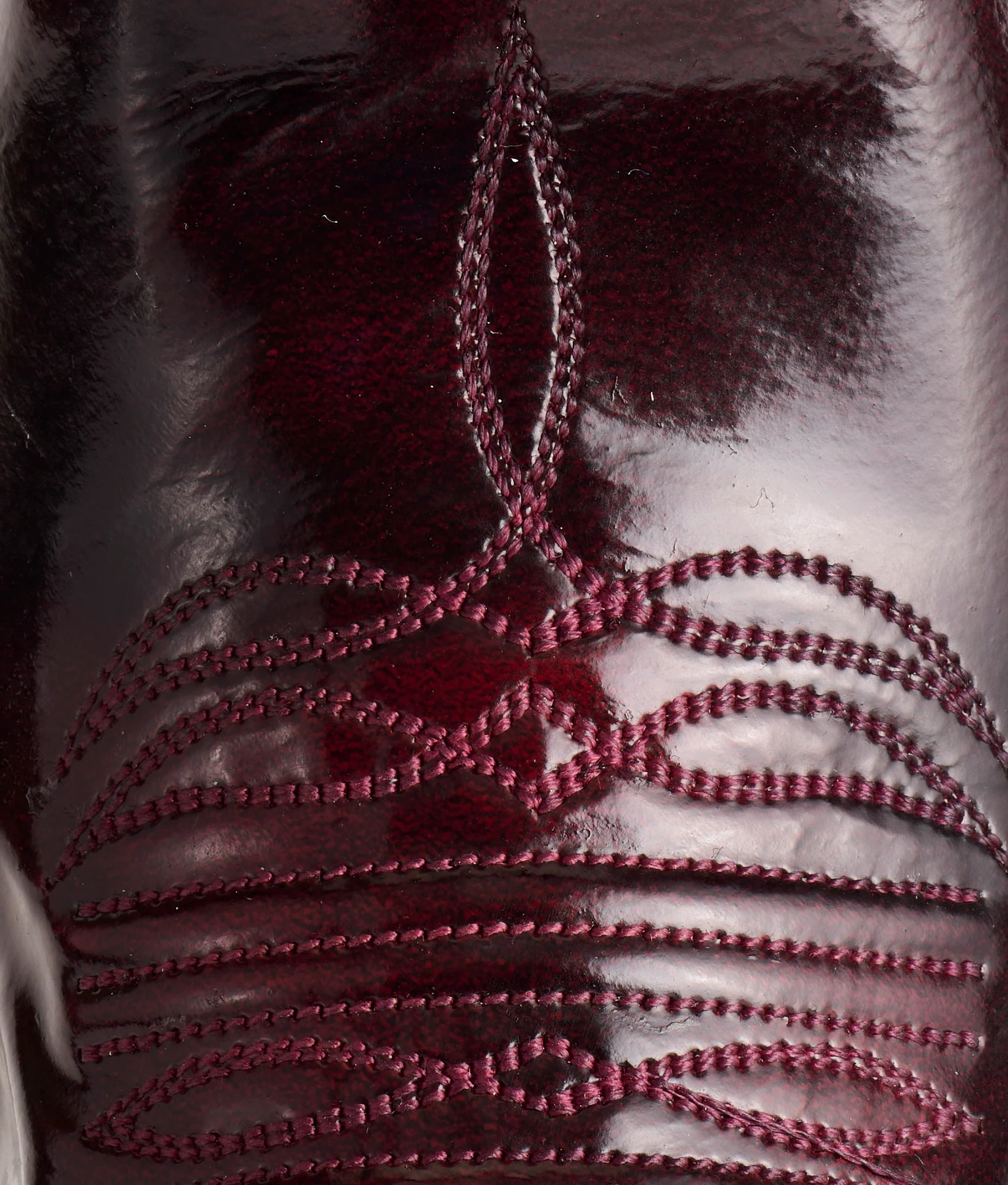 Darlene :: Black Cherry