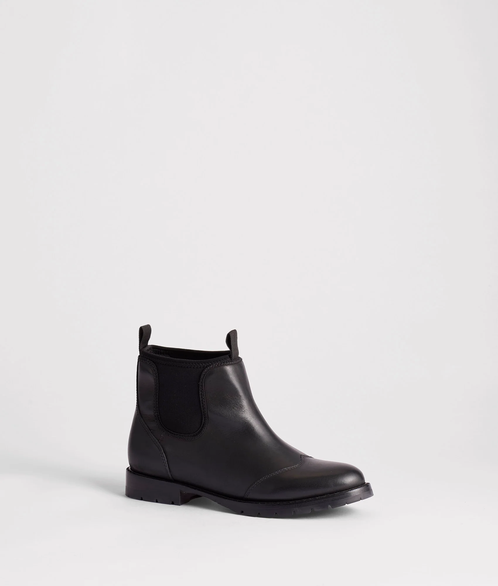9311-all-weather-town-chelsea-black-3.webp All-Weather Town Chelsea :: Black