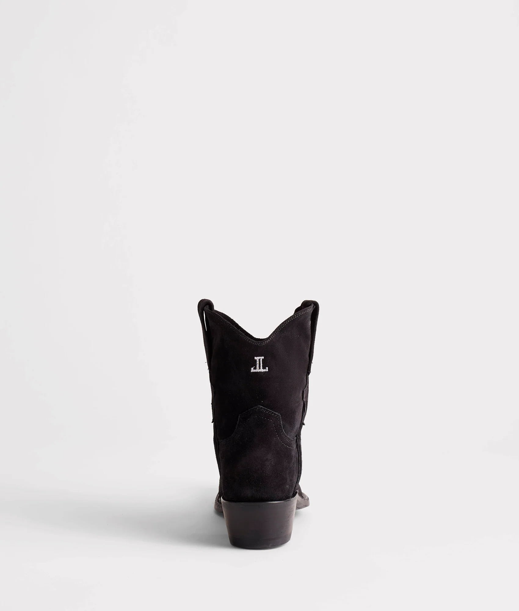Elena :: Black