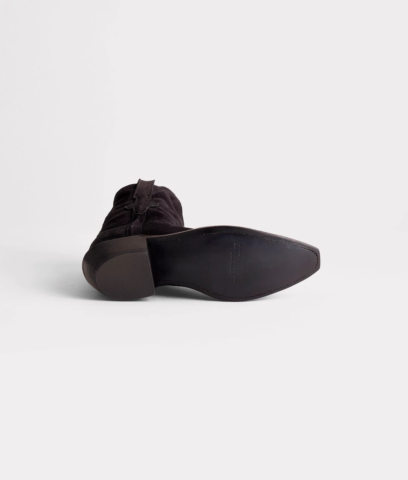 Elena :: Black