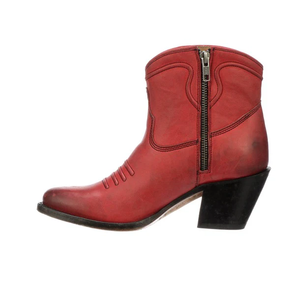 Gwen :: Red