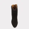 Avie Stud :: Black