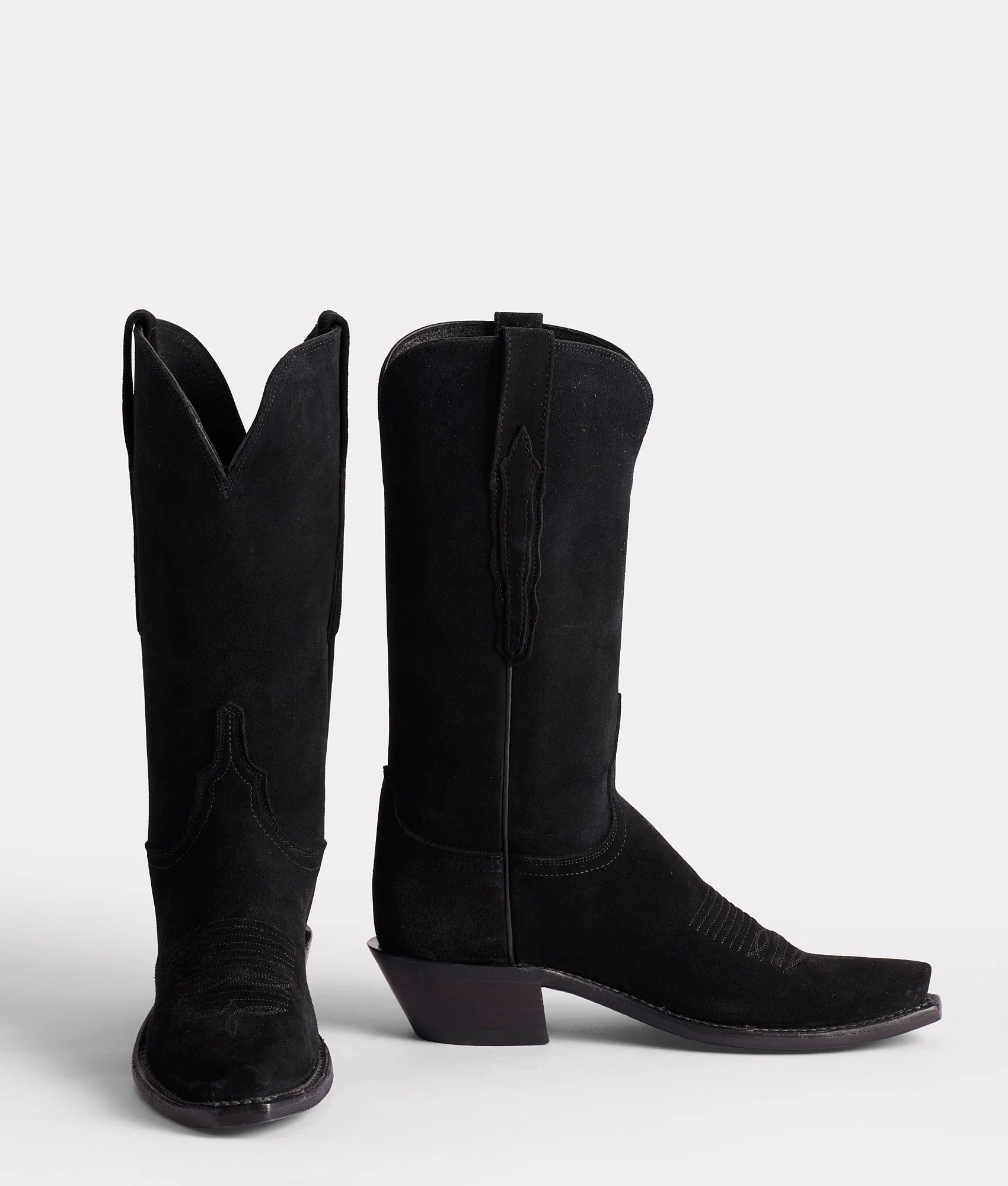 Eleanor :: Black