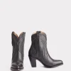 Shanae :: Black